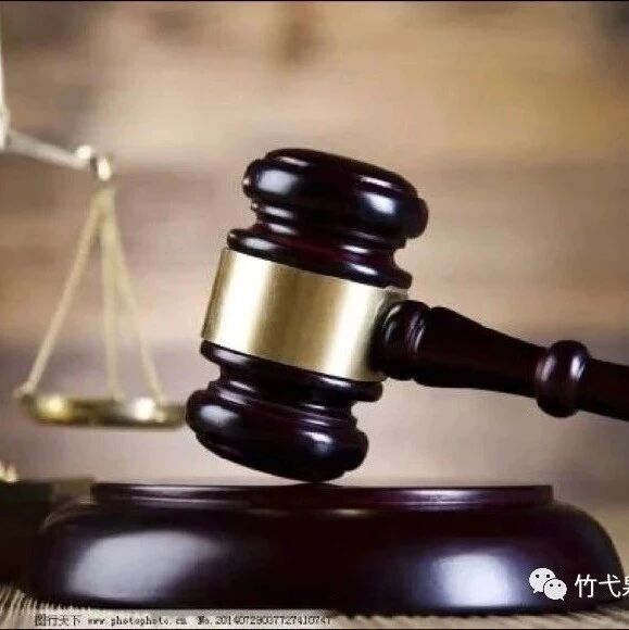 互殴被害人在派出所作笔录时因心脏病死亡如何处理？无罪过与疏忽大意的区别